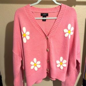 Cute cropped cardigan